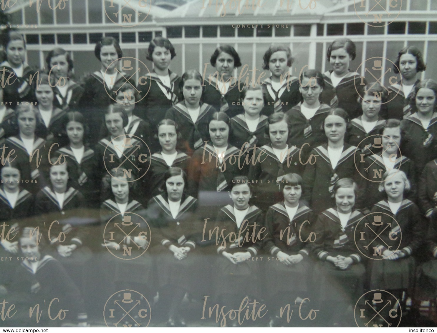 Photographie argentique panoramique N/B encadrée sous verre - élèves de l'école des Soeurs de Champion Namur 1935-1936