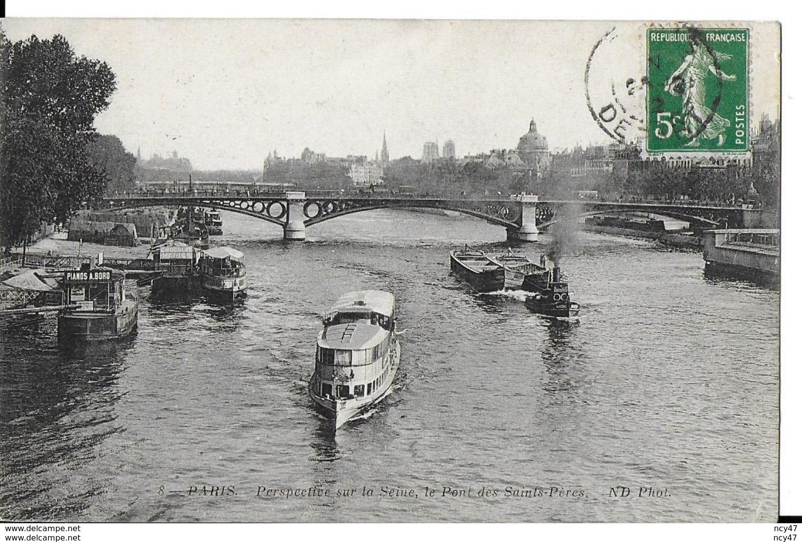 CPA (75) PARIS.  Pont Des Saints-Pères, Péniches Avec Piano à Bord, Bateau D'excursion, Pub Chocolat Menier. ..I 695 - Ponts