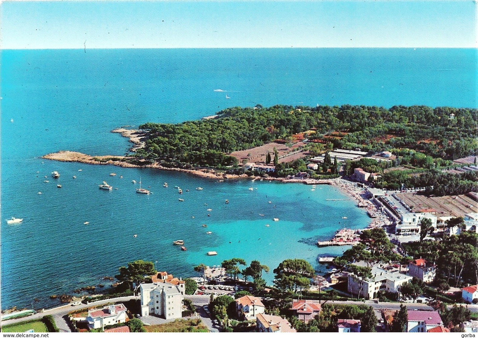 *CPM - 06 - ANTIBES - Vue Aérienne Du Cap D'Antibes Et La Plage De La Garoupe - Cap D'Antibes - La Garoupe