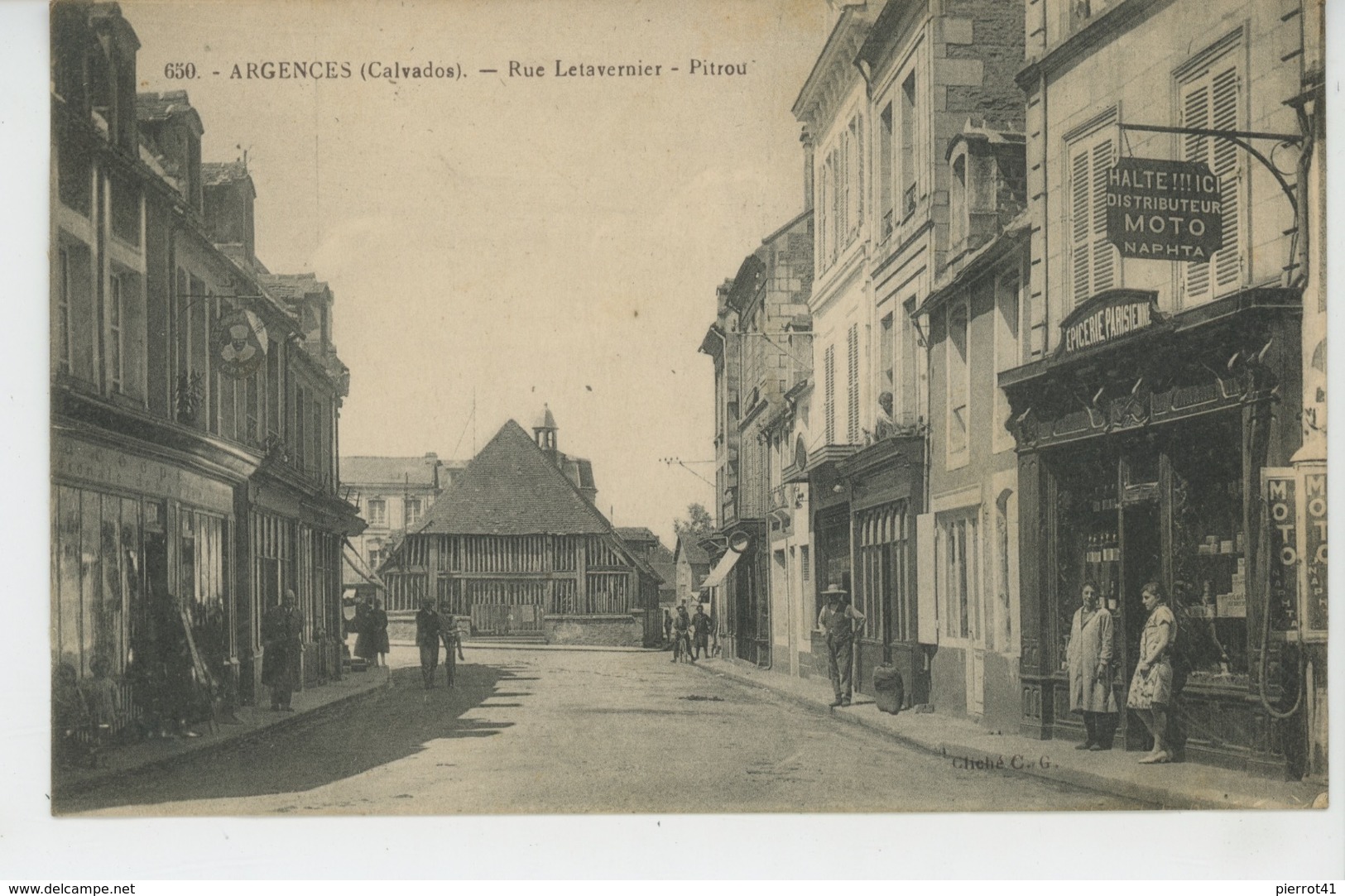 ARGENCES - Rue Letarvernier - Pitrou (commerce EPICERIE PARISIENNE , Pompe Essence Distributeur MOTO NAPHTA ) - Andere & Zonder Classificatie