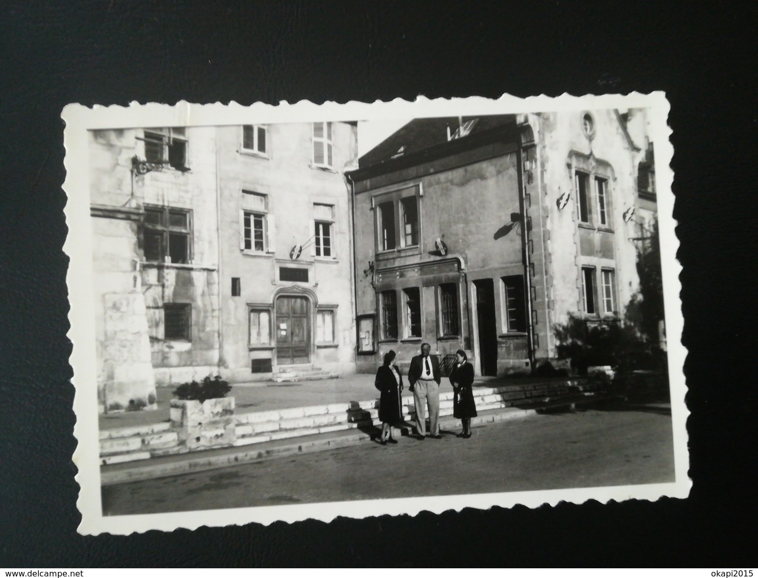 120 PHOTOS DONT photo du Roi Baudouin EXPOSITION  FRANCE  STAND DE HOLLANDE COSTUMES TRADITIONNELLES en  1977