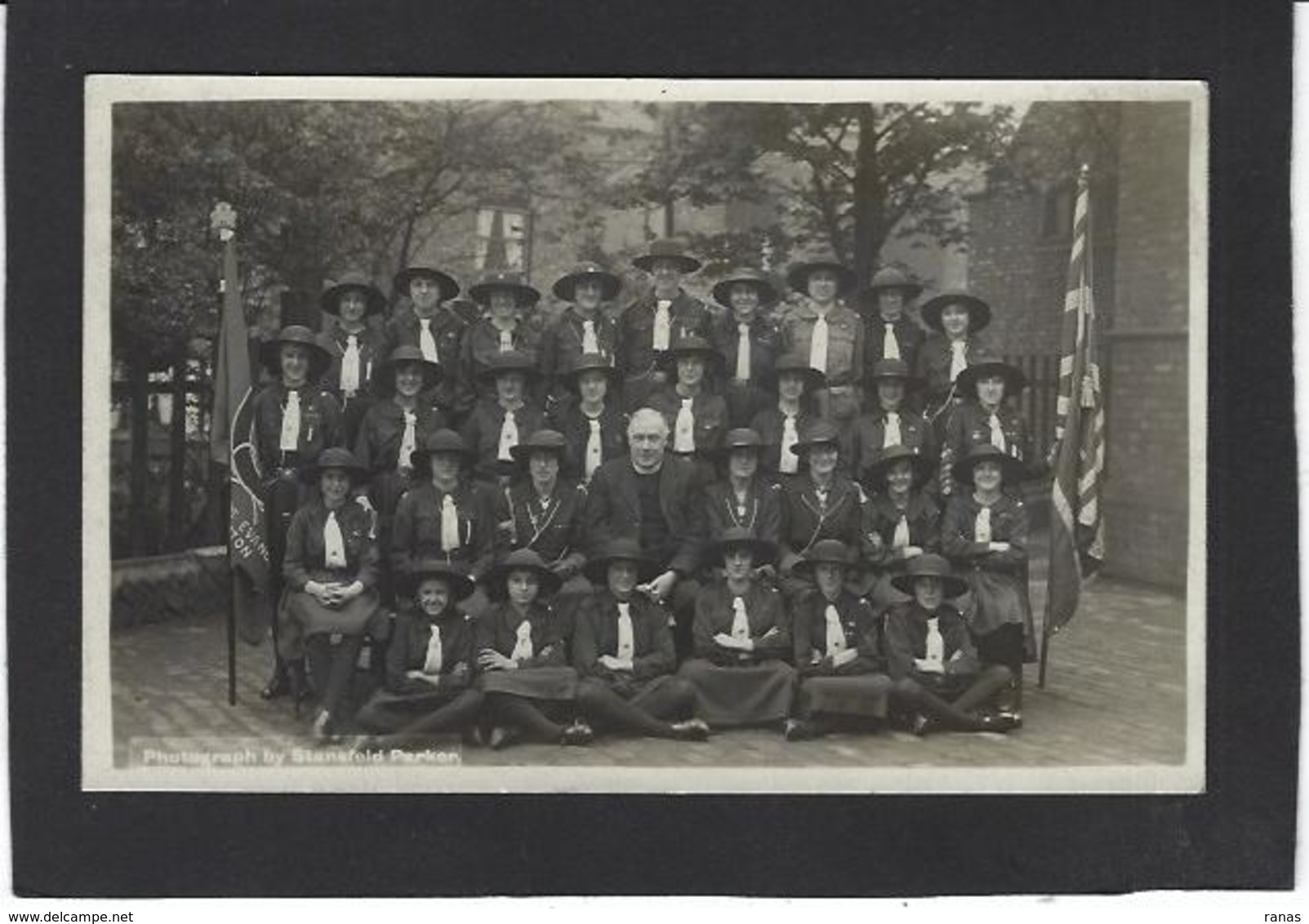 CPA Scout Scoutisme éclaireurs écrite Angleterre Carte Photo RPPC - Scoutismo