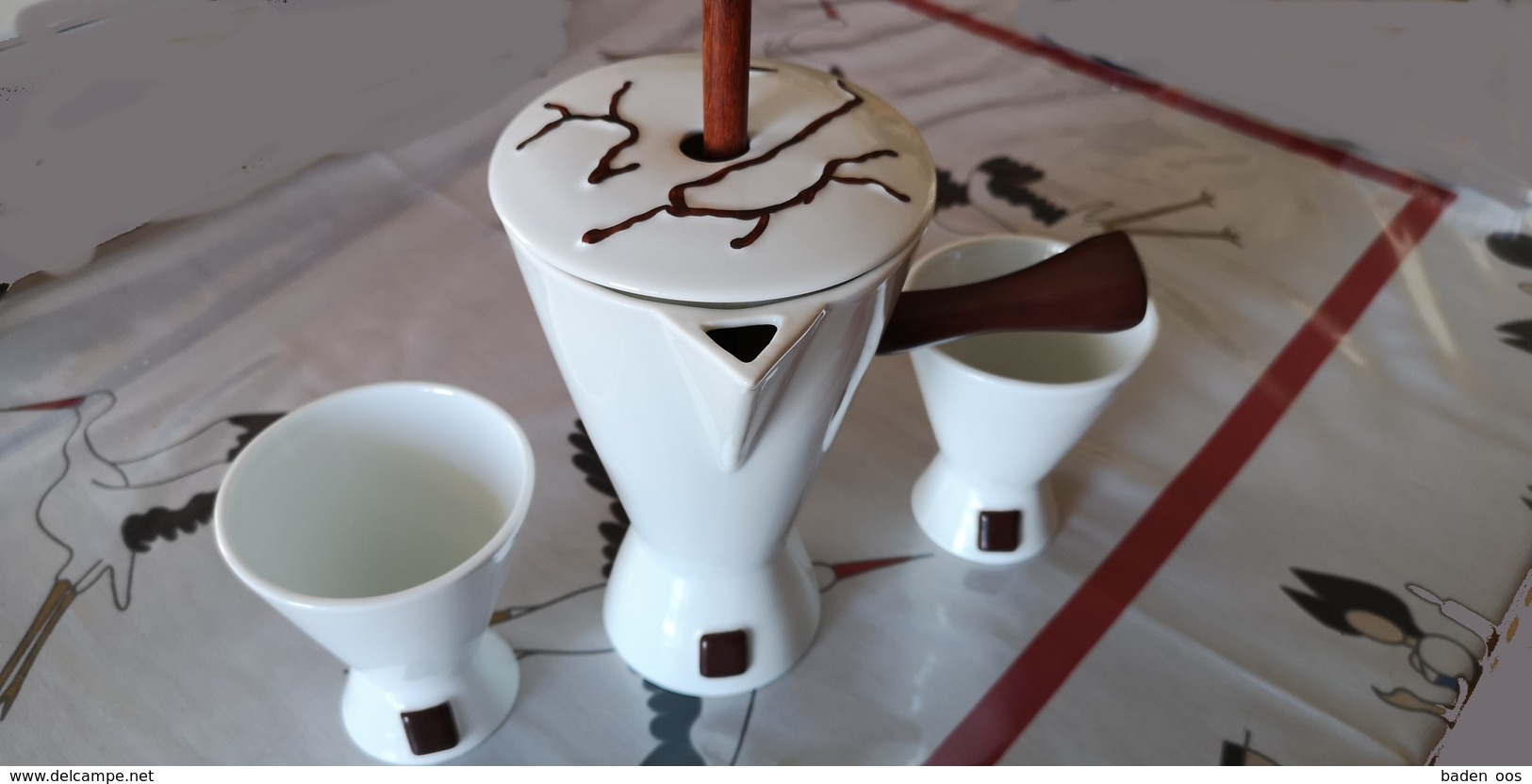 Chocolatière Porcelaine Modèle "Kakaoline", Chocolatière Avec 2 Tasses. Collection DAUDI Limoges - Autres & Non Classés