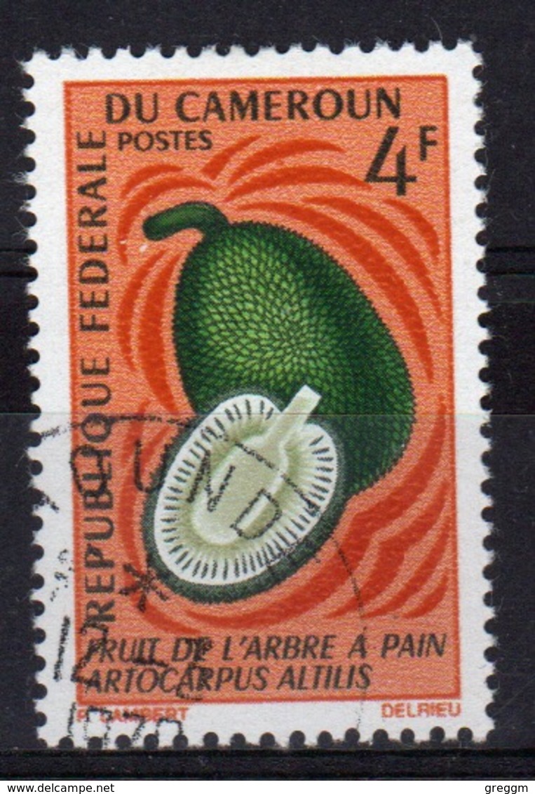 Cameroun 1967 Single 4f Stamp From The Fruit Set. - Camerun (1960-...)