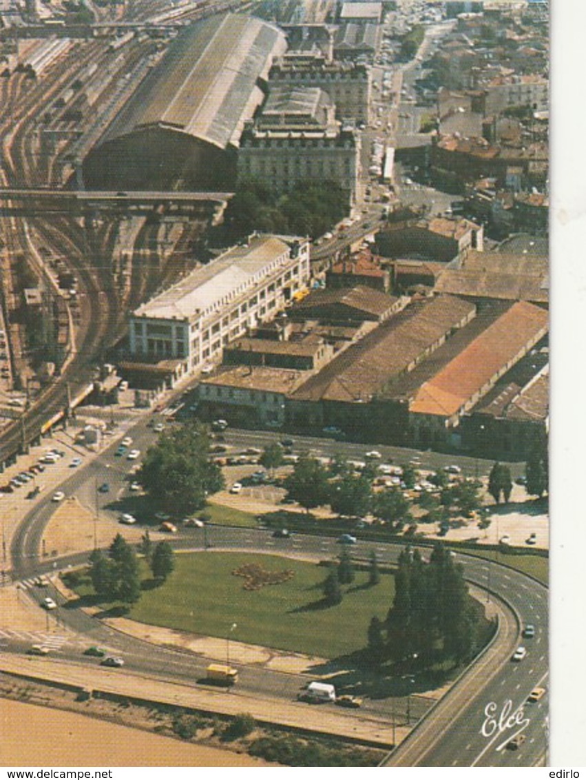 **  33  *** BORDEAUX  La Gare - Vue Aérienne - Neuve TTB - Bordeaux