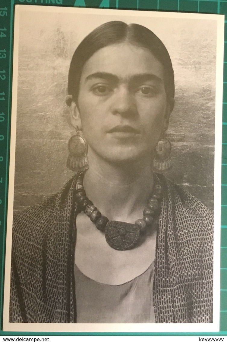 Art ~ Photo Of Frida Kahlo In 1931 By Imogen Cunningham - Malerei & Gemälde