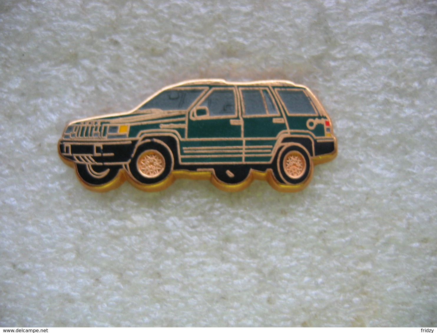 Pin's Ballard, Jeep De Chez Chrysler De Couleur Verte - Autres & Non Classés