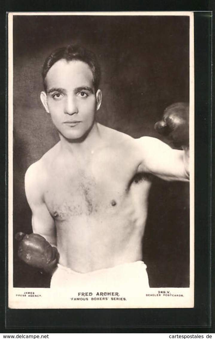 AK Boxer Fred Archer Mit Boxhandschuhen - Boxe