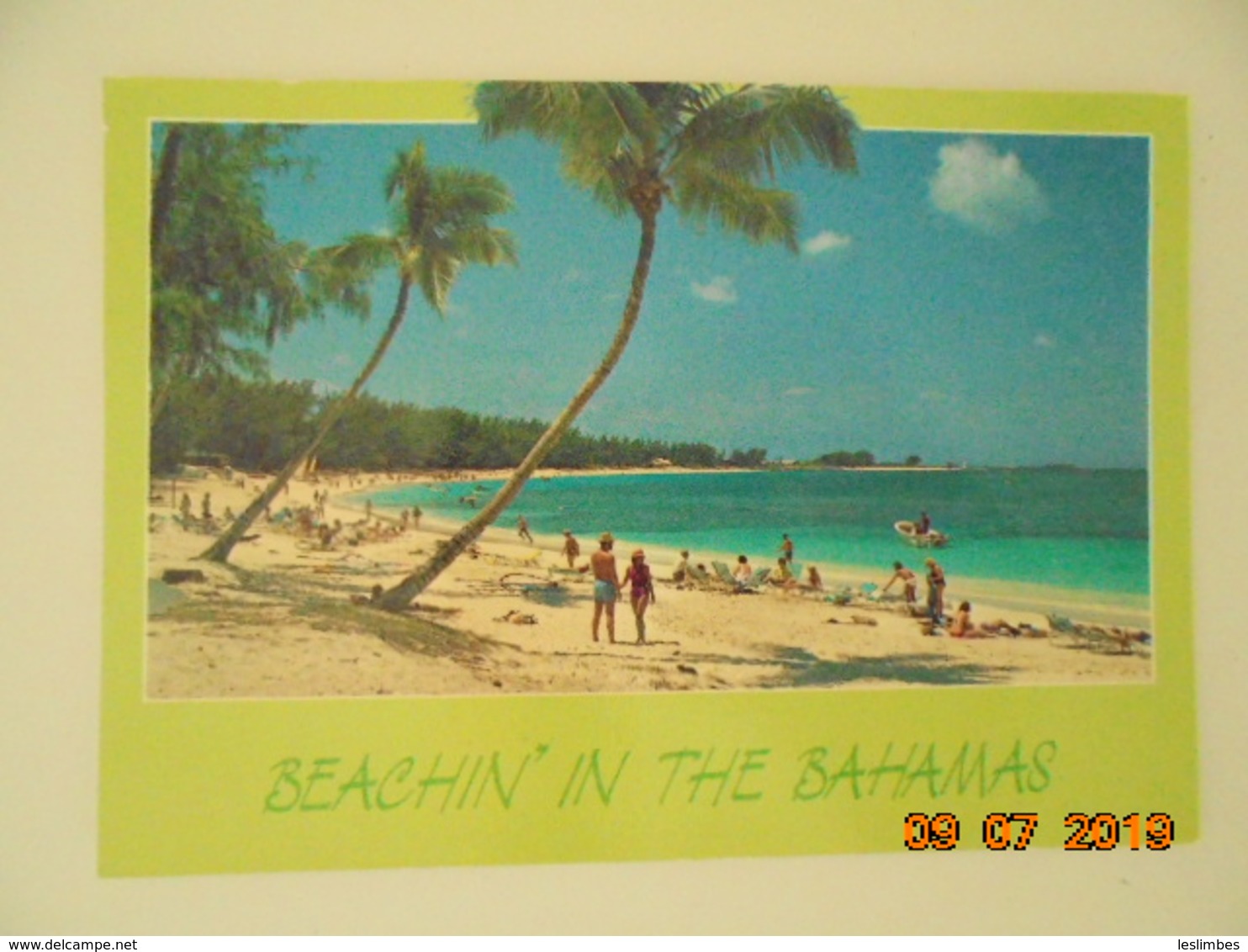 Beachin In The Bahamas. Curteich 2BH 90-B - Bahamas