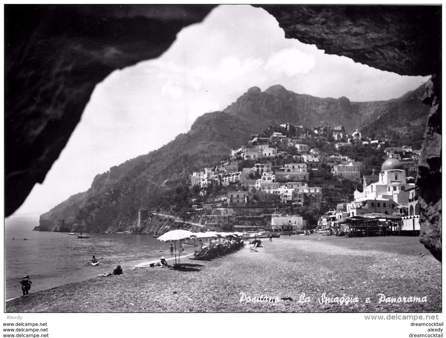 Photo Cpsm Cpm ITALIE. Positano. Spiaggia - Altri & Non Classificati