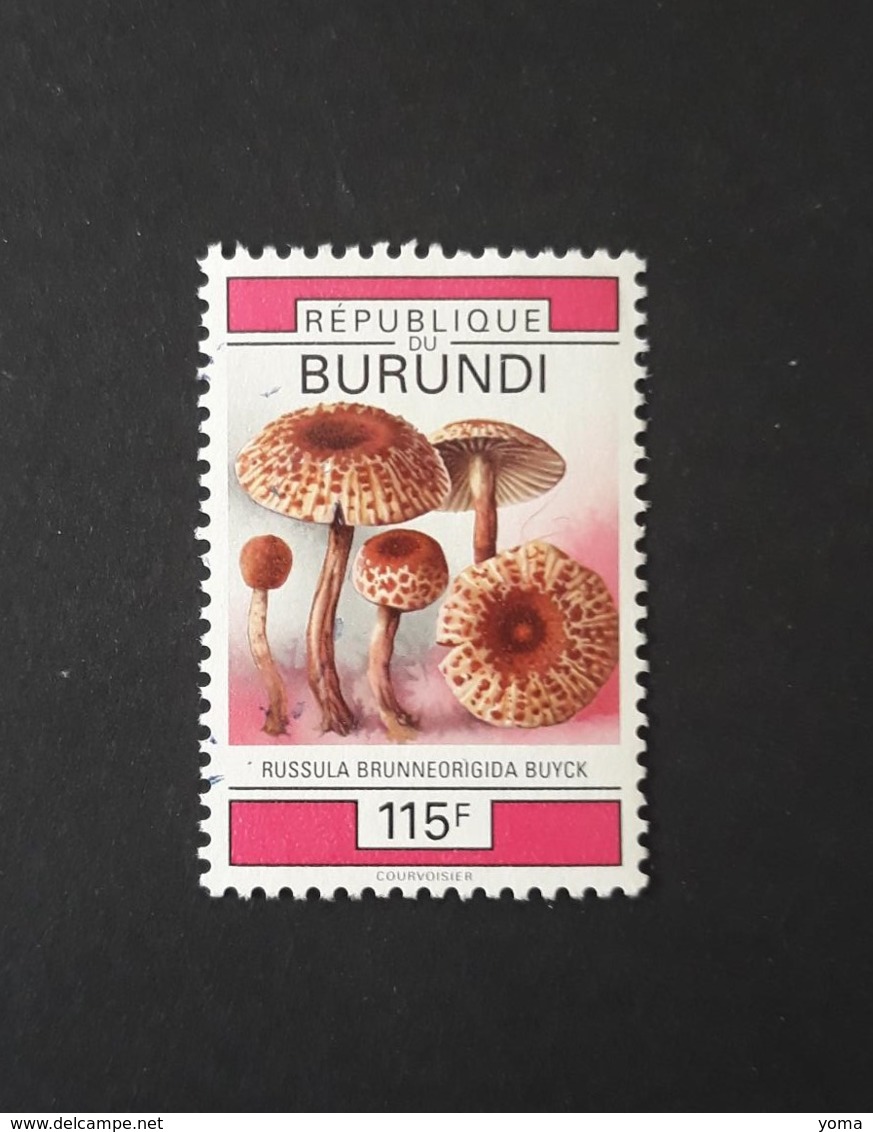 N° 997      Champignon  -  Russula Brunneorigida - Oblitérés