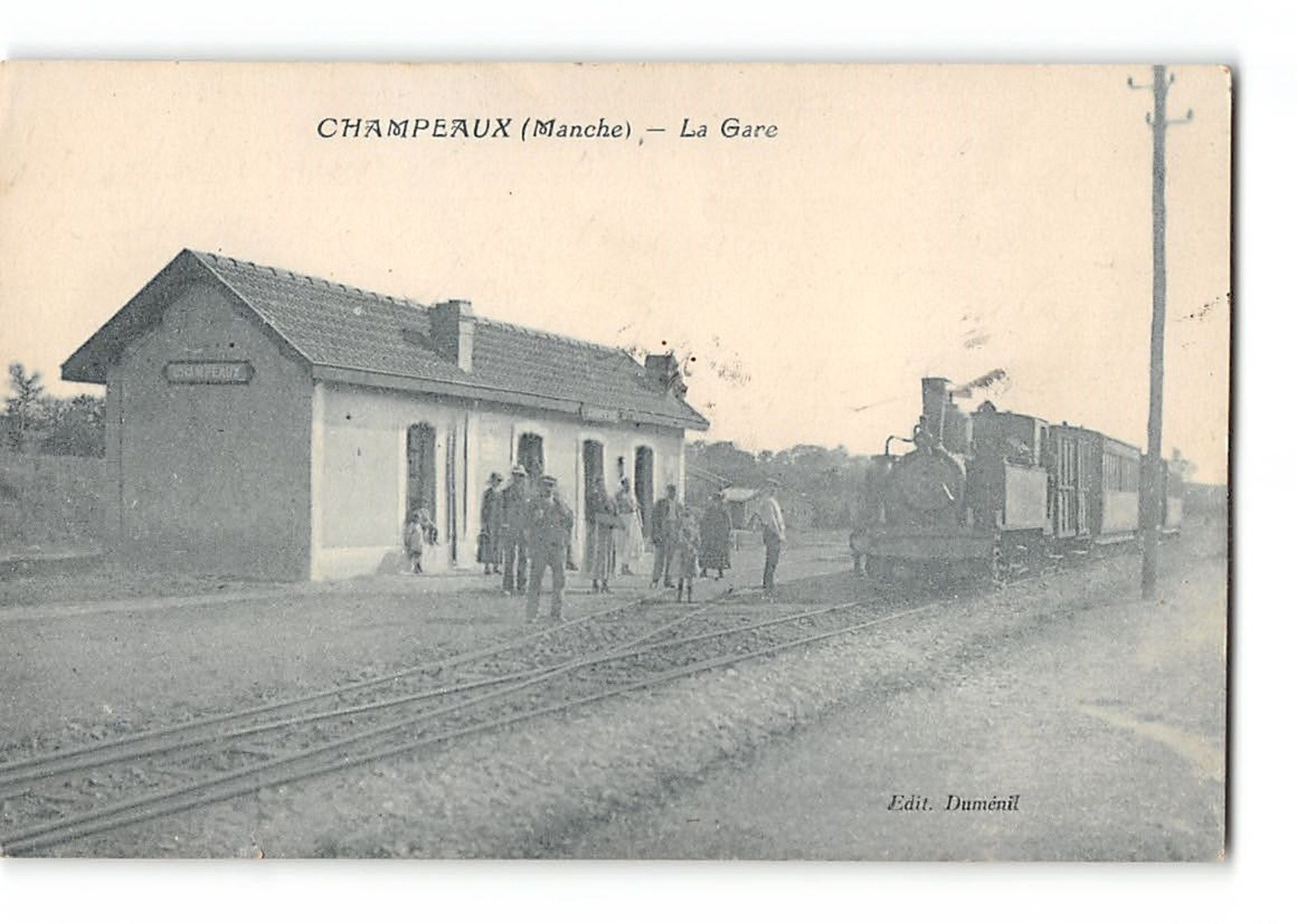 CPA 50 Champeaux La Gare Et Le Train Tramway - Autres & Non Classés