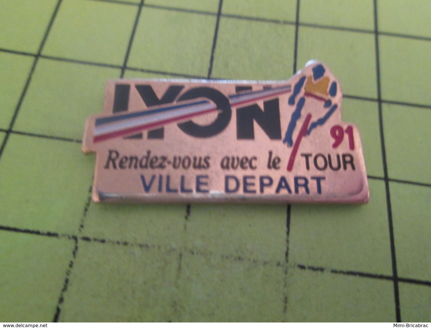 SP15B Pin's Pins / Beau Et Rare : THEME : SPORTS / CYCLISME TOUR DE FRANCE LYON VILLE DEPART - Cyclisme