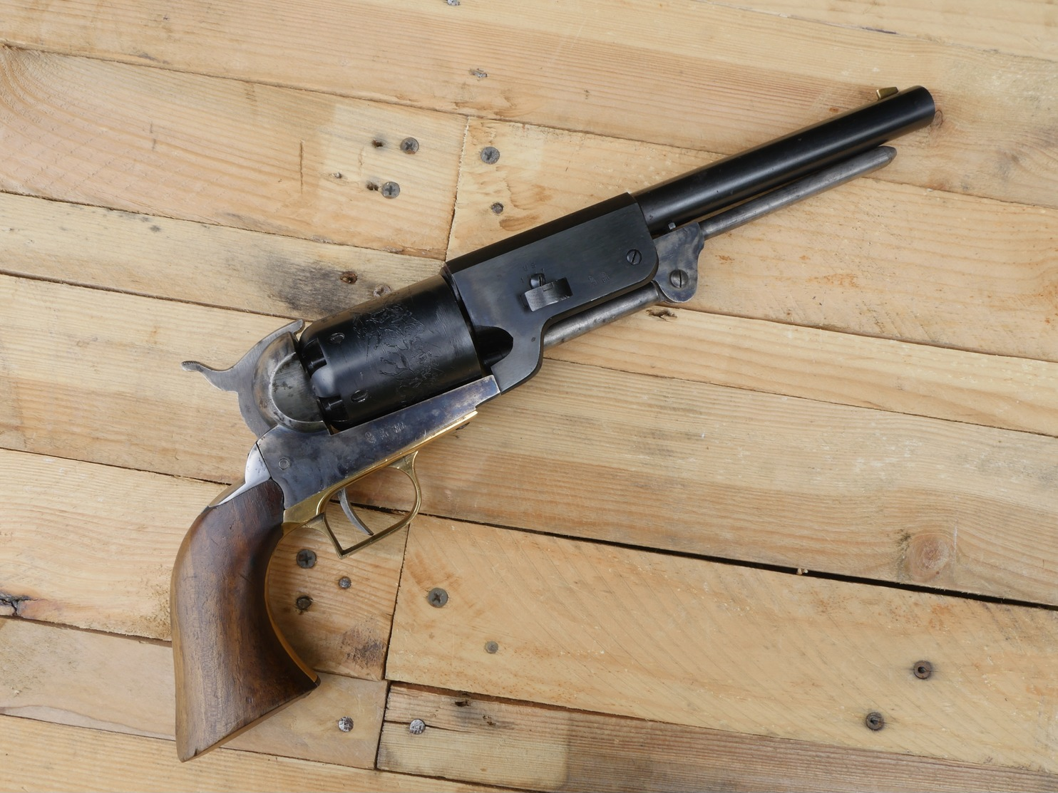 Colt 1847 Walker, COLT 1847 WALKER, Revolver Tir à Poudre Noire Fabrication ARMY SAN MARCO, De 1974. - Armas De Colección