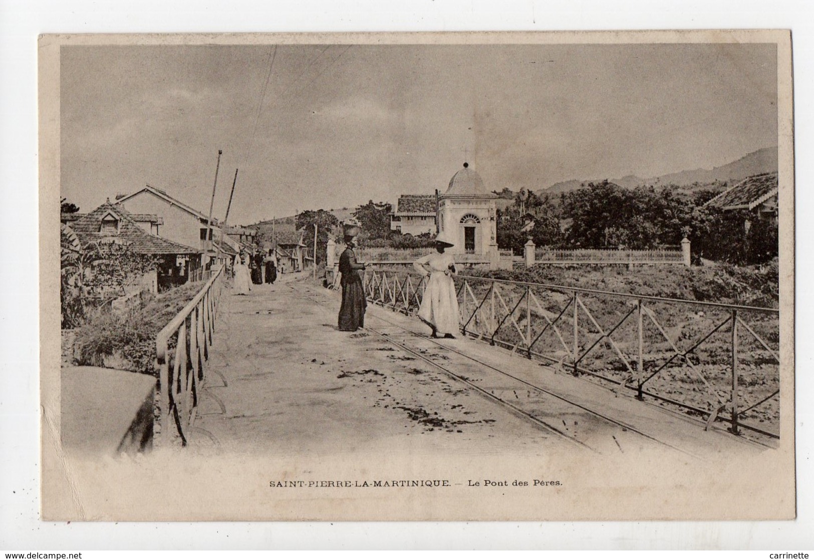 MARTINIQUE - SAINT PIERRE - Lot De 9 Cartes Anciennes 1900..Chambre De Commerce, Marché, Phare, Fête De 14 Juillet... - Autres & Non Classés