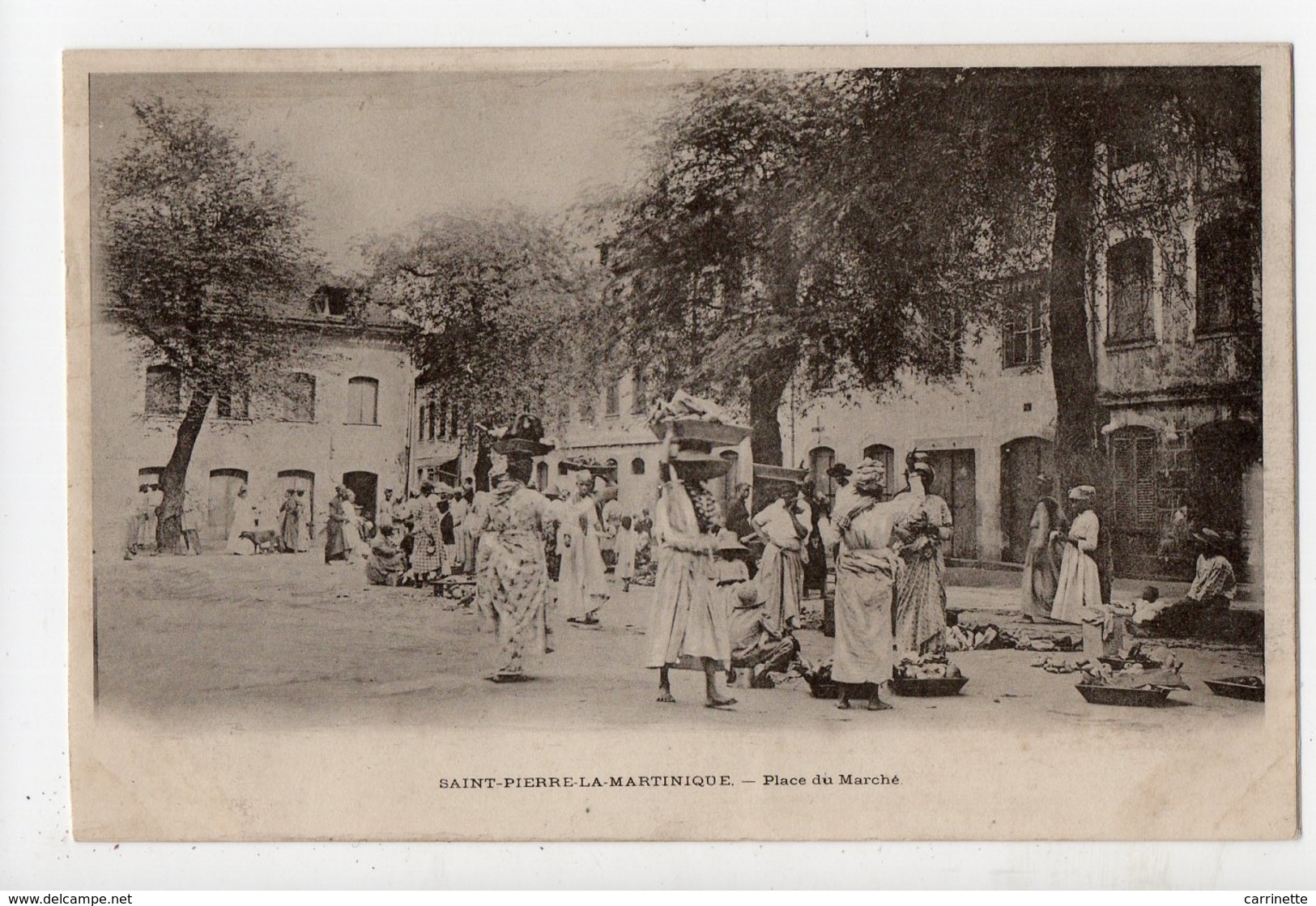 MARTINIQUE - SAINT PIERRE - Lot De 9 Cartes Anciennes 1900..Chambre De Commerce, Marché, Phare, Fête De 14 Juillet... - Autres & Non Classés