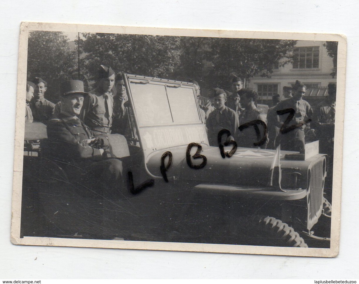 PHOTO ANCIENNE - MILITARIA - Le Général LECLERC Dans Une Jeep Américaine - 2eme D.B. - LIBERATION - Guerra, Militari