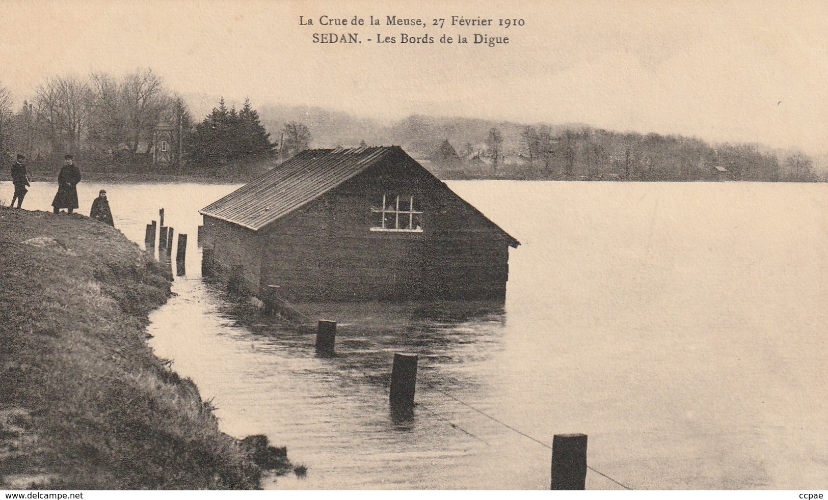 La Crue De La Meuse, 23 Février 1910 - Les Bords De La Digue - Sedan