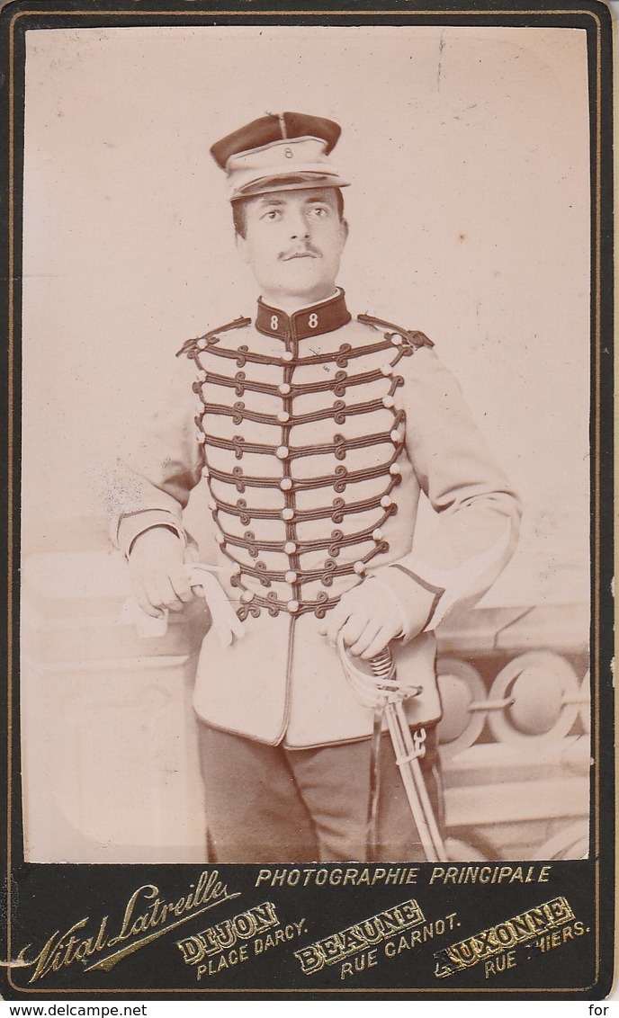 Photo - C.D.V. : Soldat  En Pose :  2ém Empire : 8régt. à Définir - Photo - Vital LATREILLE - Dijon ( Cote D'or ) - Guerra, Militari