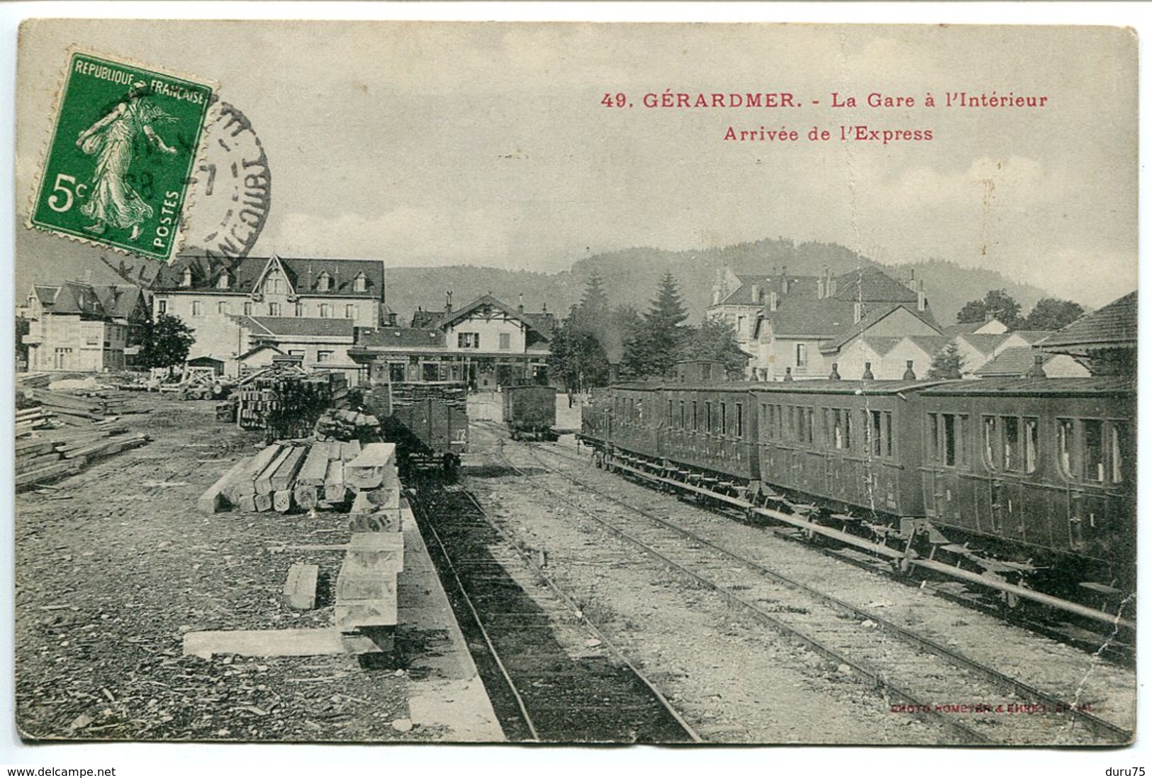 CPA1914 * GERARDMER La Gare à L'intérieur Arrivée De L'Express ( Train Wagons ) DÉFAUT : Pli - Gerardmer