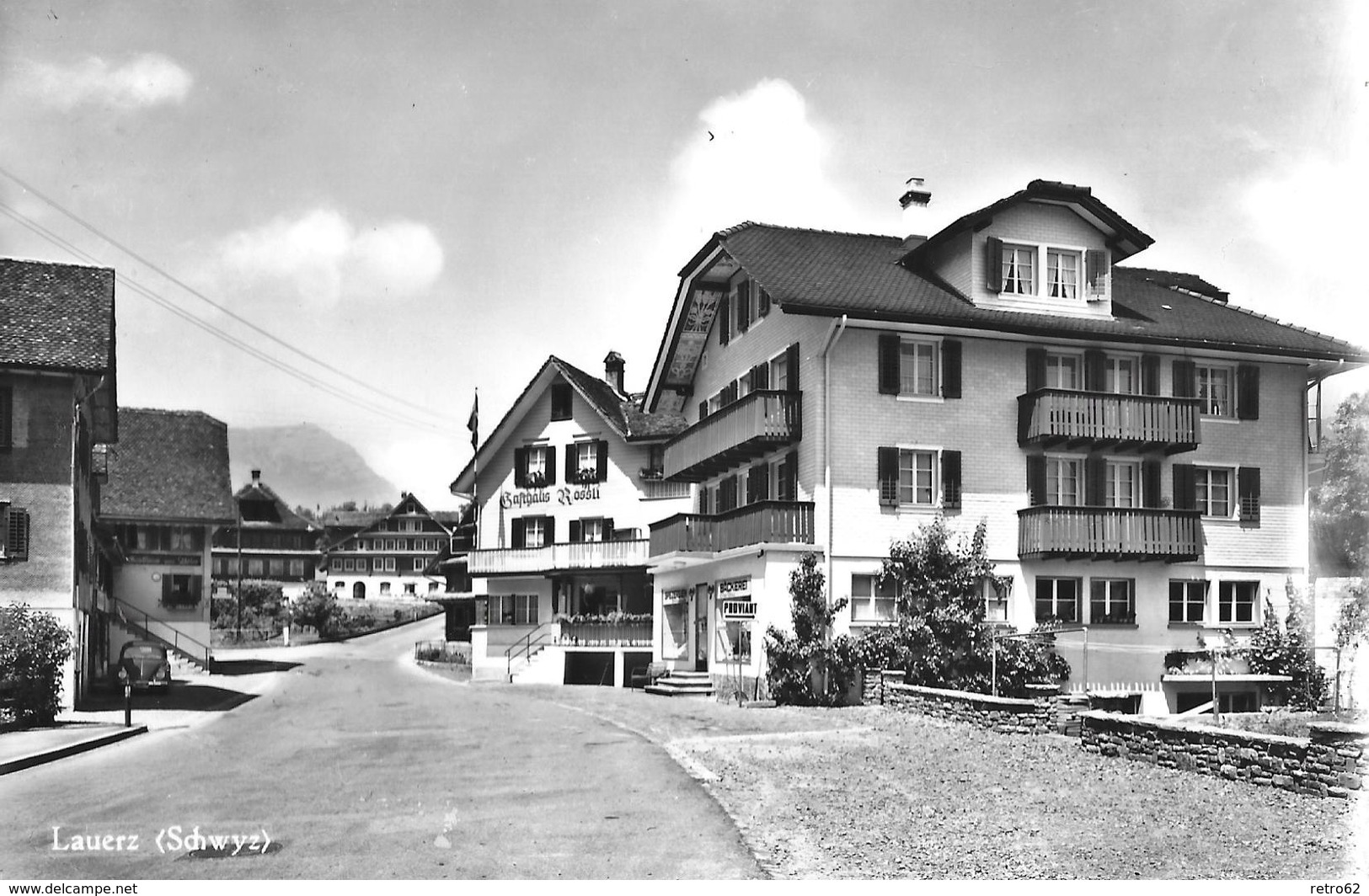 LAUERZ → Dorfstrasse Mit Gasthaus Rössli Und VW-Käfer Anno 1965 - Lauerz