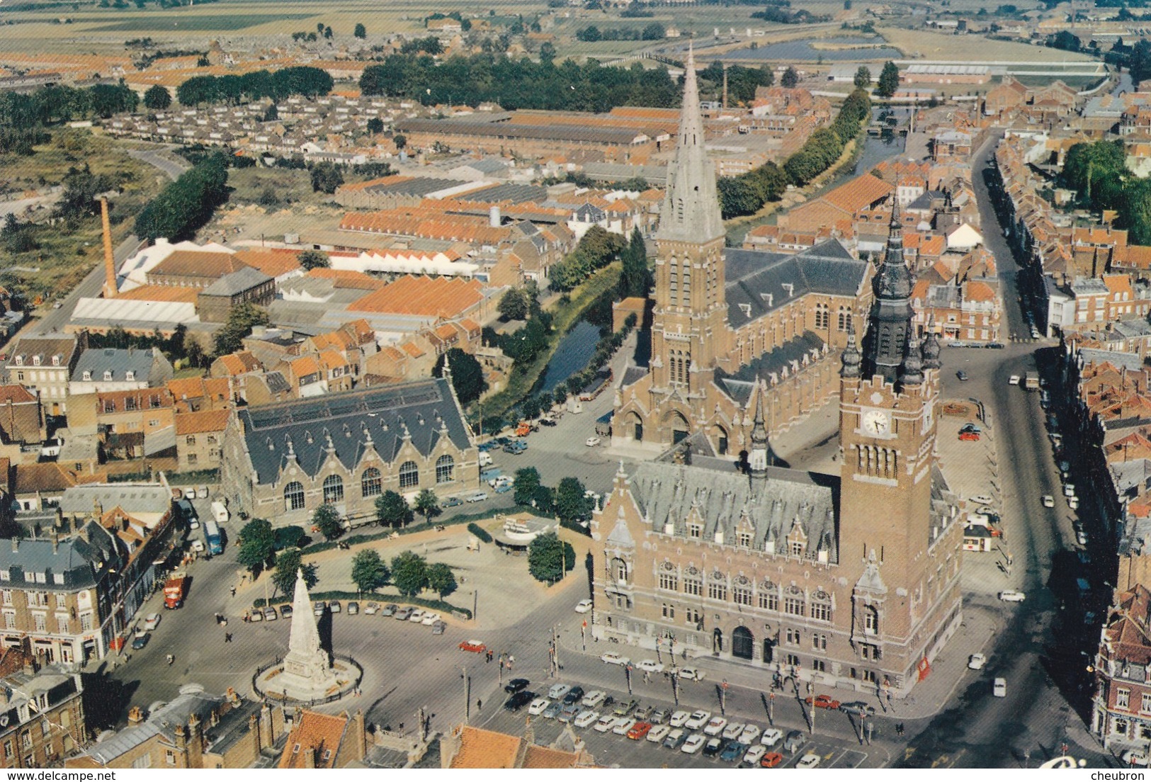 59. ARMENTIERES.  VUE AÉRIENNE. VUE GÉNÉRALE. ANNEE 1972 + TEXTE - Armentieres