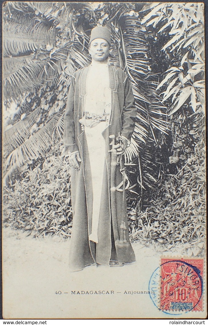 DF40266/278 - COLONIES FR. - N°43 - CàD Bleu TSIVORY (MADAGASCAR) 15 JANV 1909 - CPA : ANJOUANNAIS - Lettres & Documents