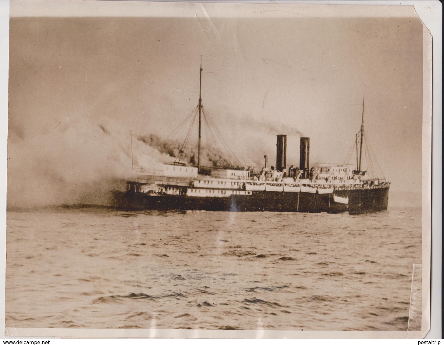 SS CONGRESS ON FIRE GOOS BAY COOS OREGON PACIFIC COAST STEAMSHIP COMPANY BURNING   24*19CM Fonds Victor FORBIN 1864-1947 - Barcos