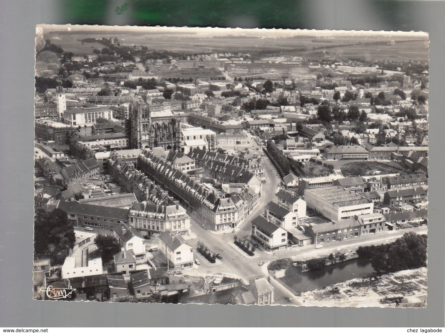 CP (80) Abbeville - Place Bonaparte - Vue Aerienne - Abbeville