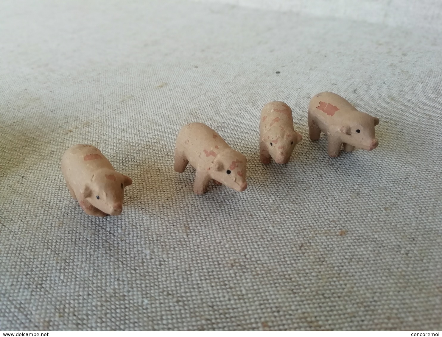 Lot De Petits Animaux Anciens En Terre Cuite, Cochons, Miniatures, Jouets De La Ferme - Popular Art