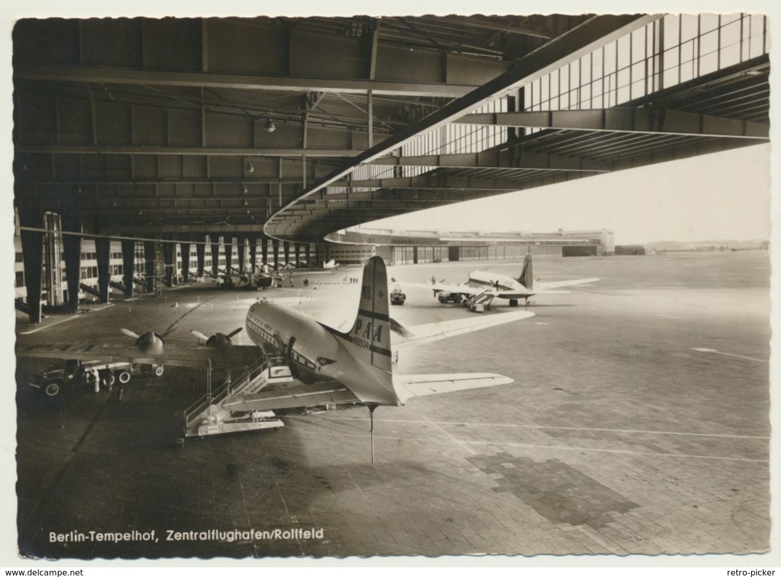 AK  Airport Flughafen Berlin Tempelhof Rollfeld Flugzeug - Aerodrome