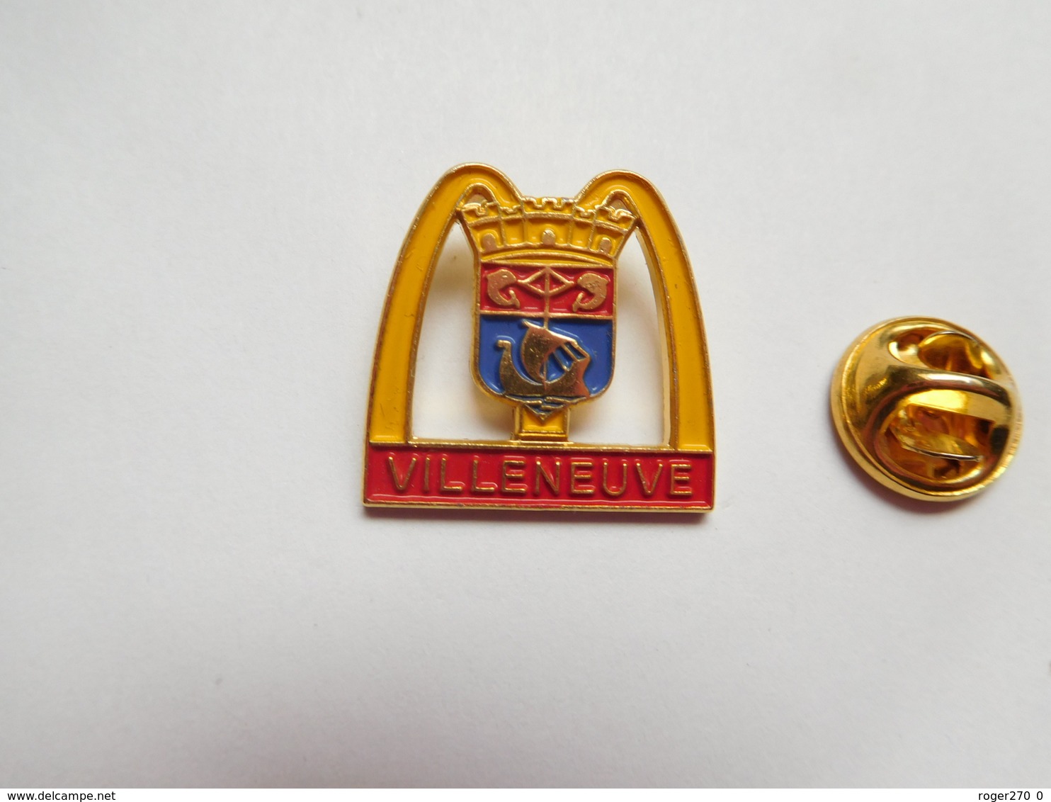 Beau Pin's , McDonald's , McDo , Villeneuve , Blason - McDonald's