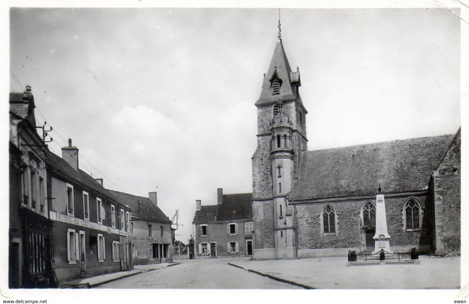 Marolles-les-Braults. Place De L'Eglise. - Marolles-les-Braults