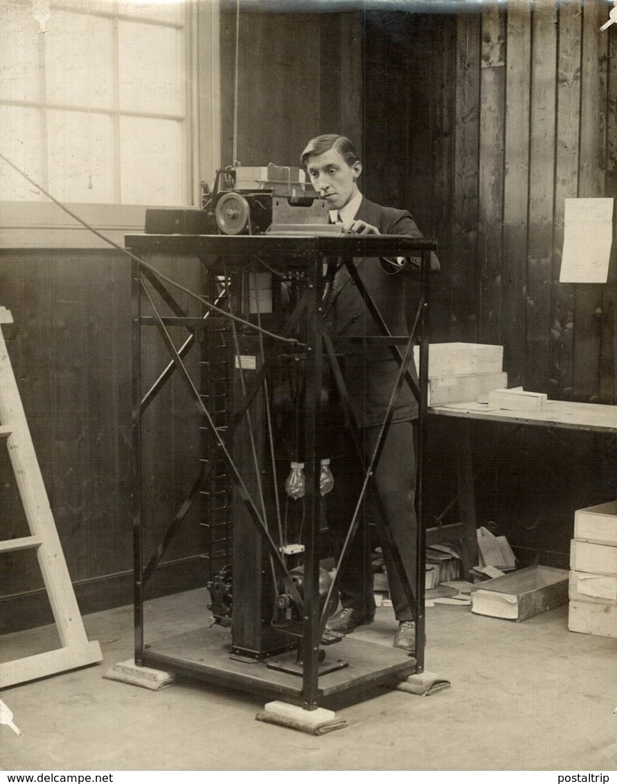 SORTING MACHINE IN THE CENSUS OFFICE 21*16CM Fonds Victor FORBIN 1864-1947 - Profesiones