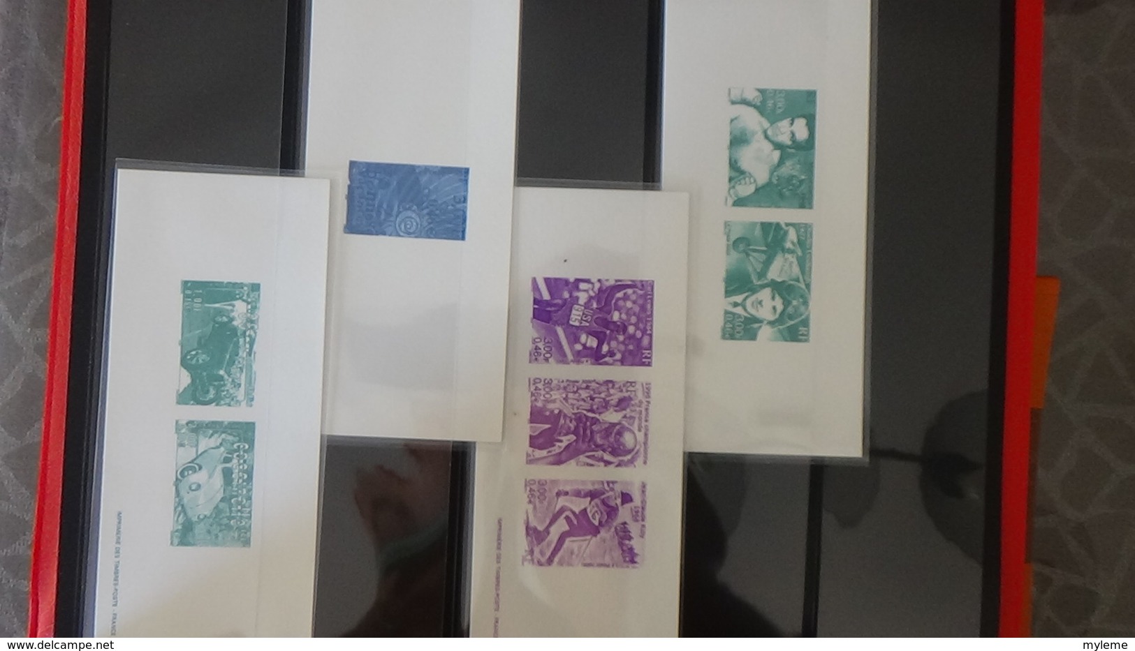 Album De 64 Imprimeries Des Timbres Postes Et Autres Blocs **. A Saisir  !!! - Collections (with Albums)