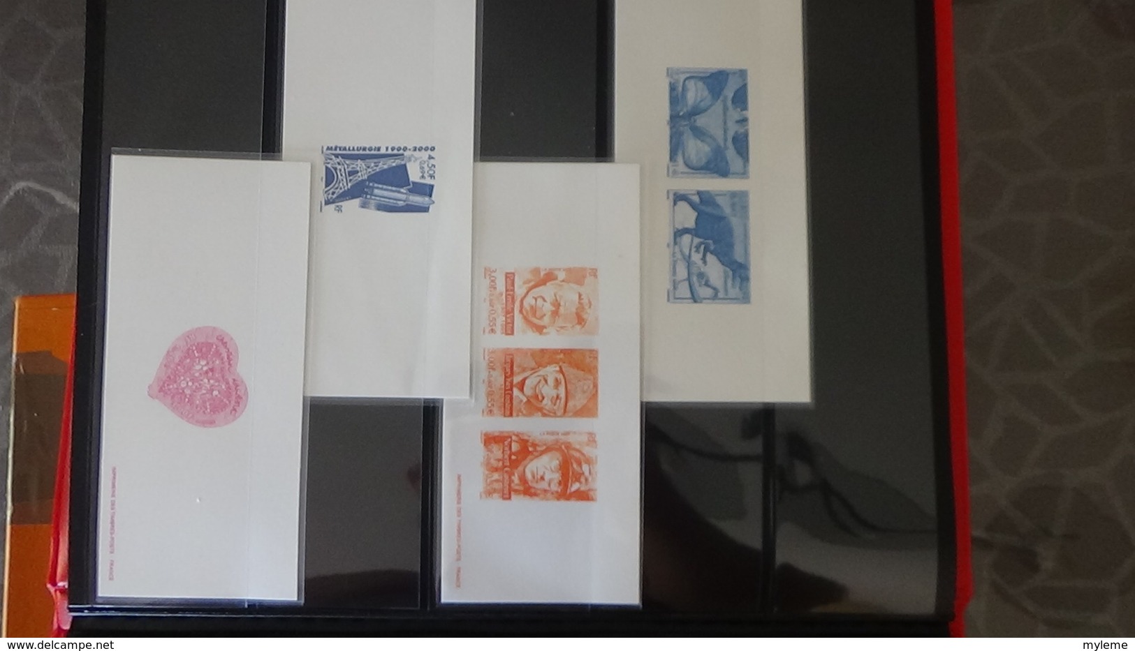 Album de 64 imprimeries des timbres postes et autres blocs **. A saisir  !!!