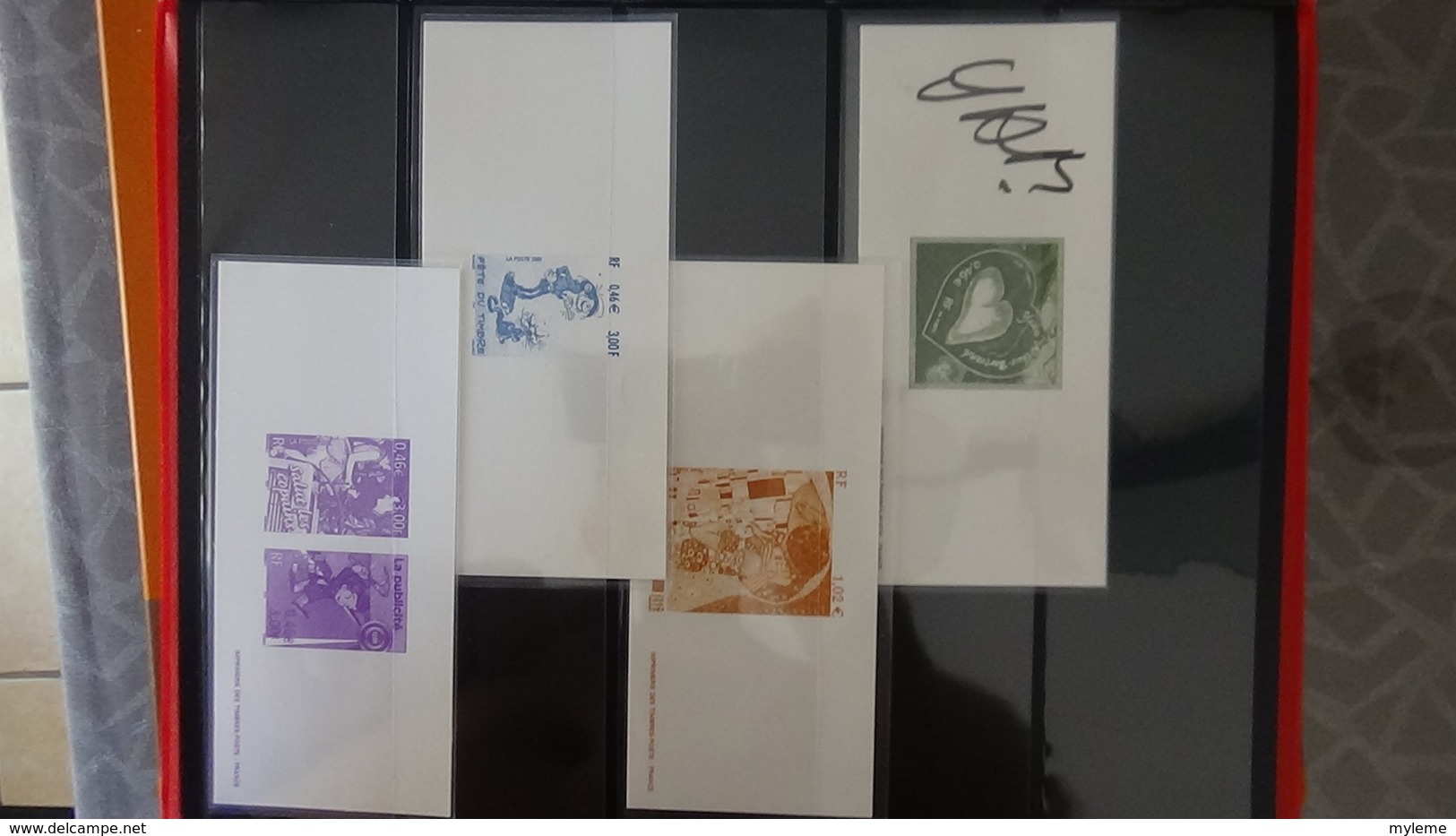 Album de 64 imprimeries des timbres postes et autres blocs **. A saisir  !!!