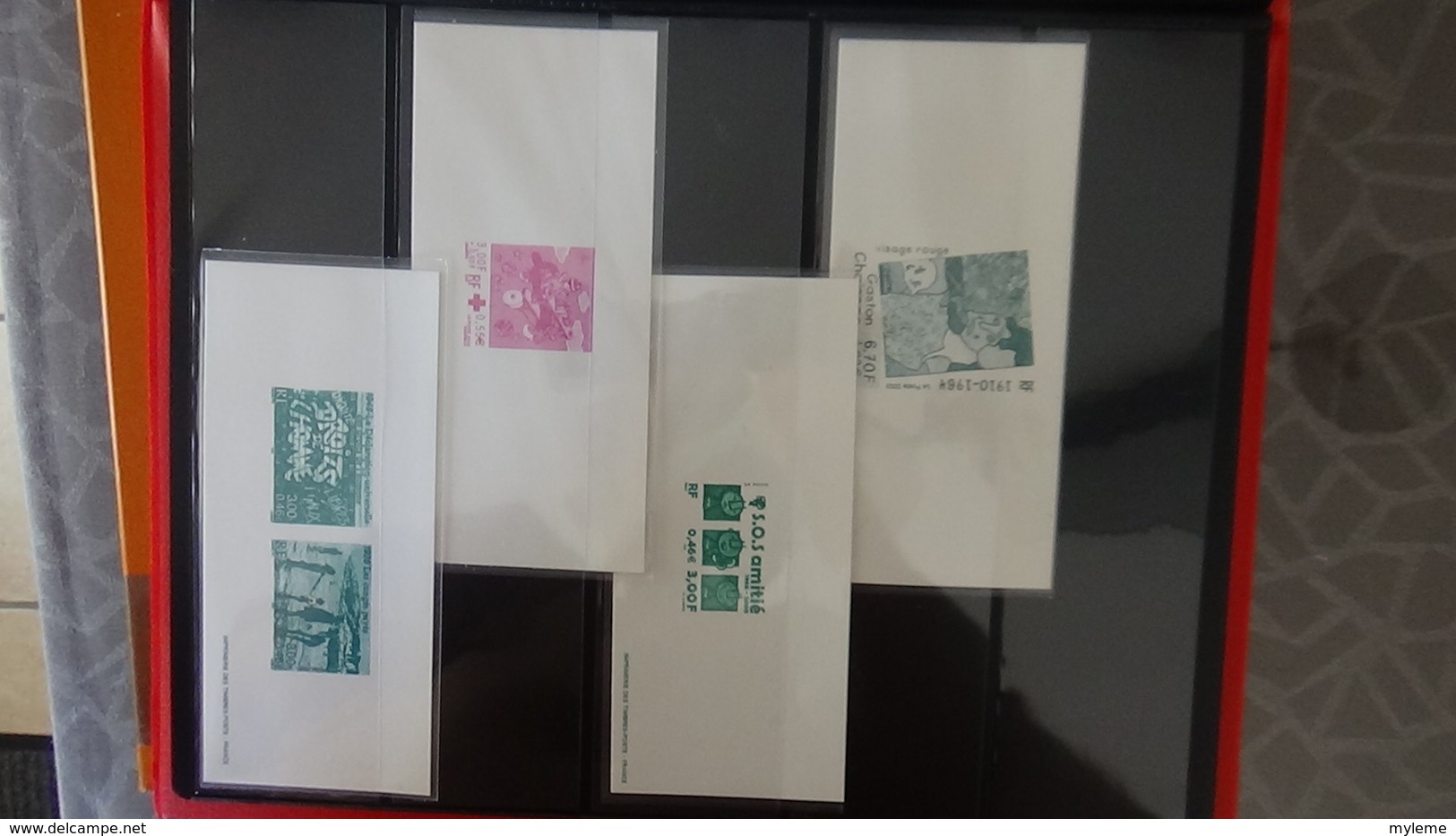 Album de 64 imprimeries des timbres postes et autres blocs **. A saisir  !!!