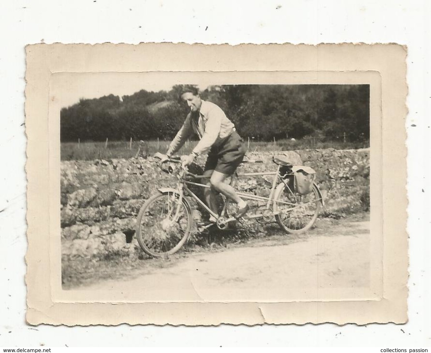 Photographie , Cyclisme ,  TANDEM ,1942 ,voir 2 E Scan Pour Identification Du Lieu,  100 X 75 Mm - Cycling