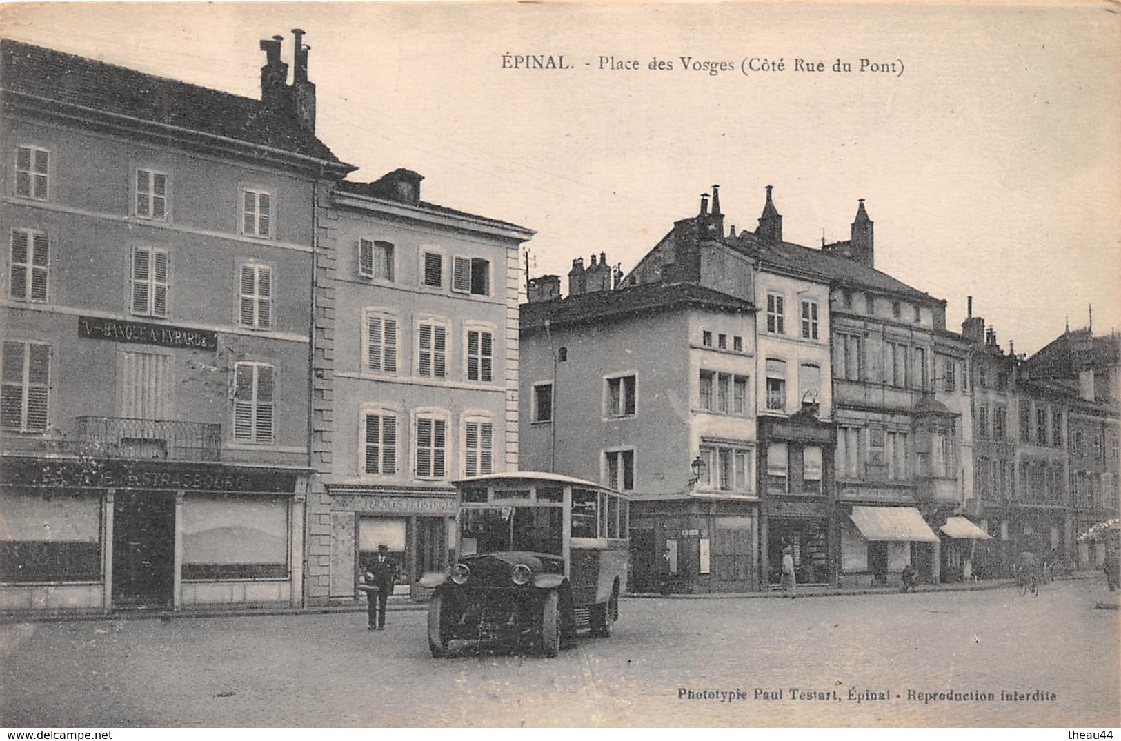 ¤¤  -  EPINAL   -   Place Des Vosges , Côté Rue Du Pont    -  ¤¤ - Epinal