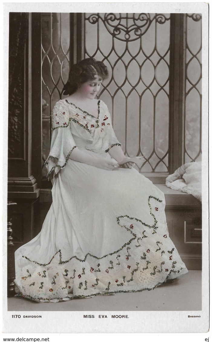 Miss Eva Moore Tinted Real Photo Glitter - C1907 - Davidson Bros - Famous Ladies