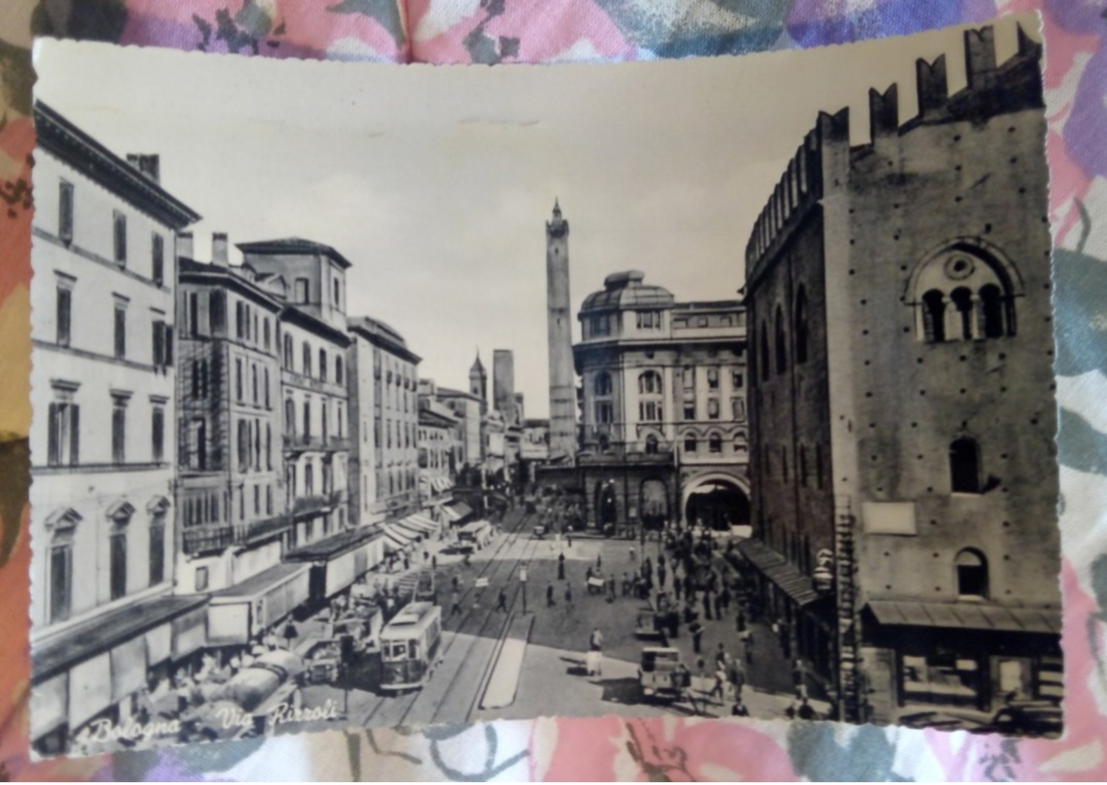 Bologna Via Rizzoli Animata VIAGGIATA Anni 50 - Altri & Non Classificati