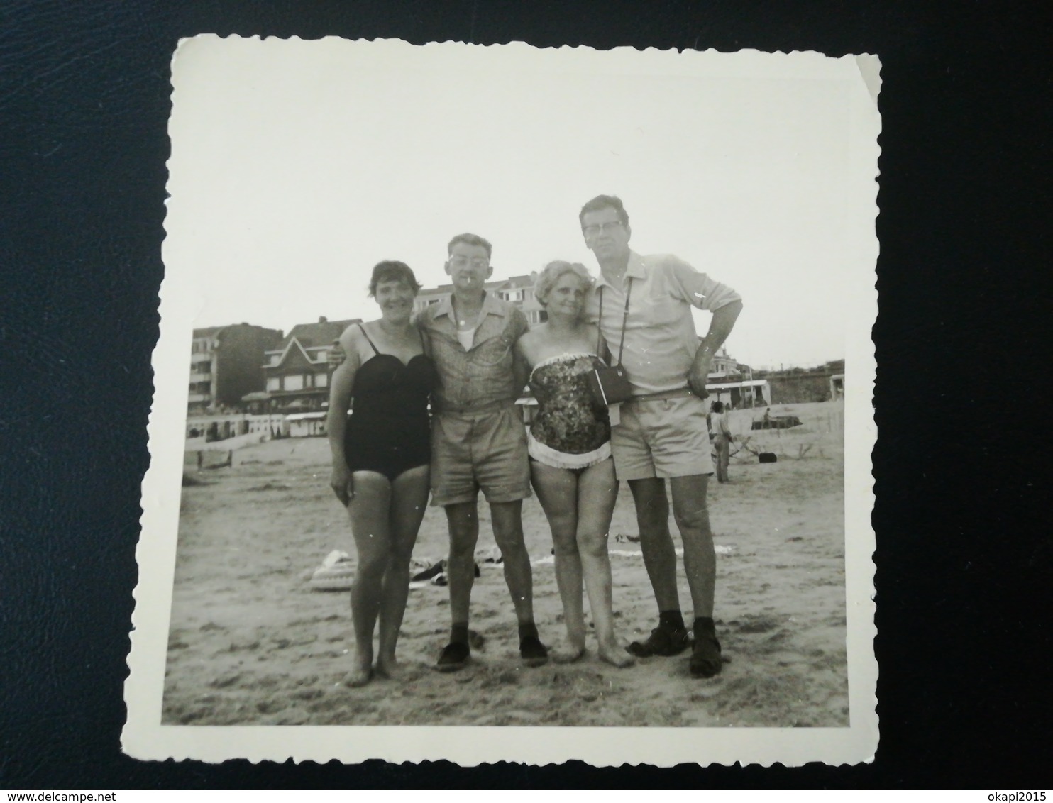 PAPA  FAIT LE HOULA - HOP FÊTE PLAGE MER LESSIVE AU PUITS AVEC CHAMEAU DJERBA TUNISIE MÉLI-MÉLO 120 PHOTOS - Anonyme Personen