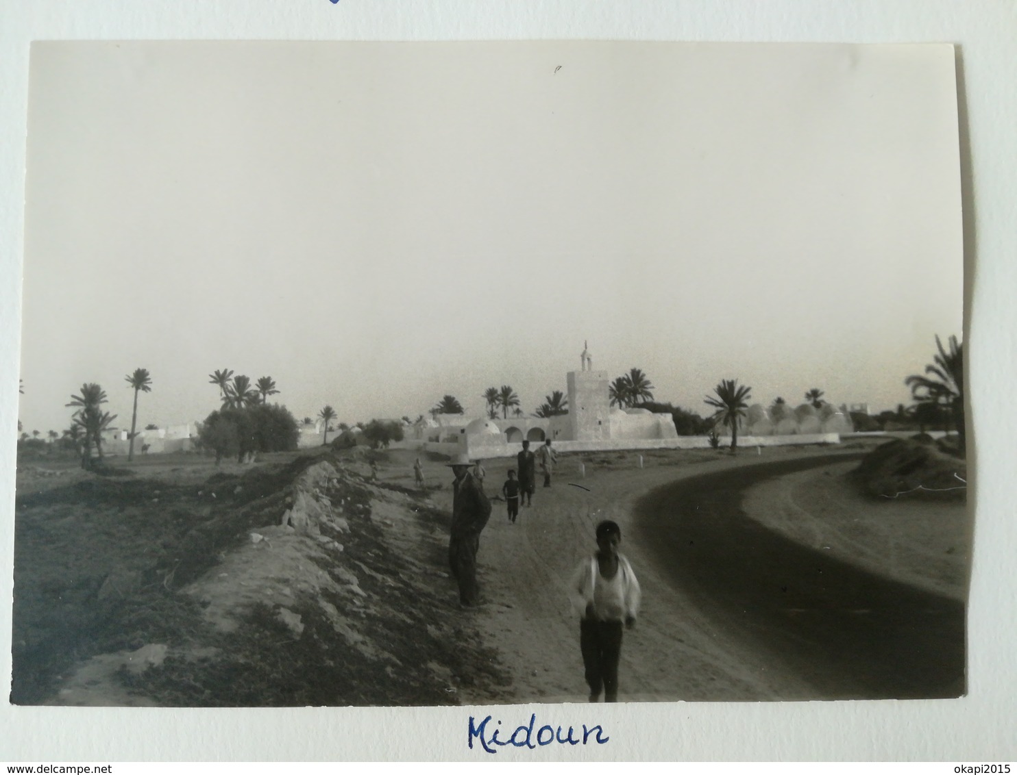 PAPA  FAIT LE HOULA - HOP FÊTE PLAGE MER LESSIVE AU PUITS AVEC CHAMEAU DJERBA TUNISIE MÉLI-MÉLO 120 PHOTOS