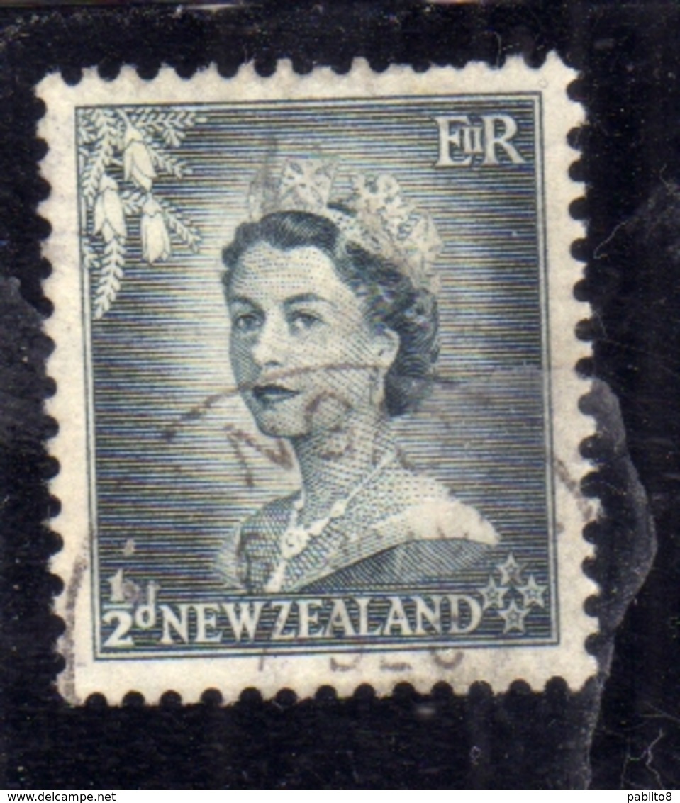 NEW ZEALAND NUOVA ZELANDA 1953 1957 QUEEN ELIZABETH II REGINA ELISABETTA PENNY 1/2p USATO USED OBLITERE' - Usati