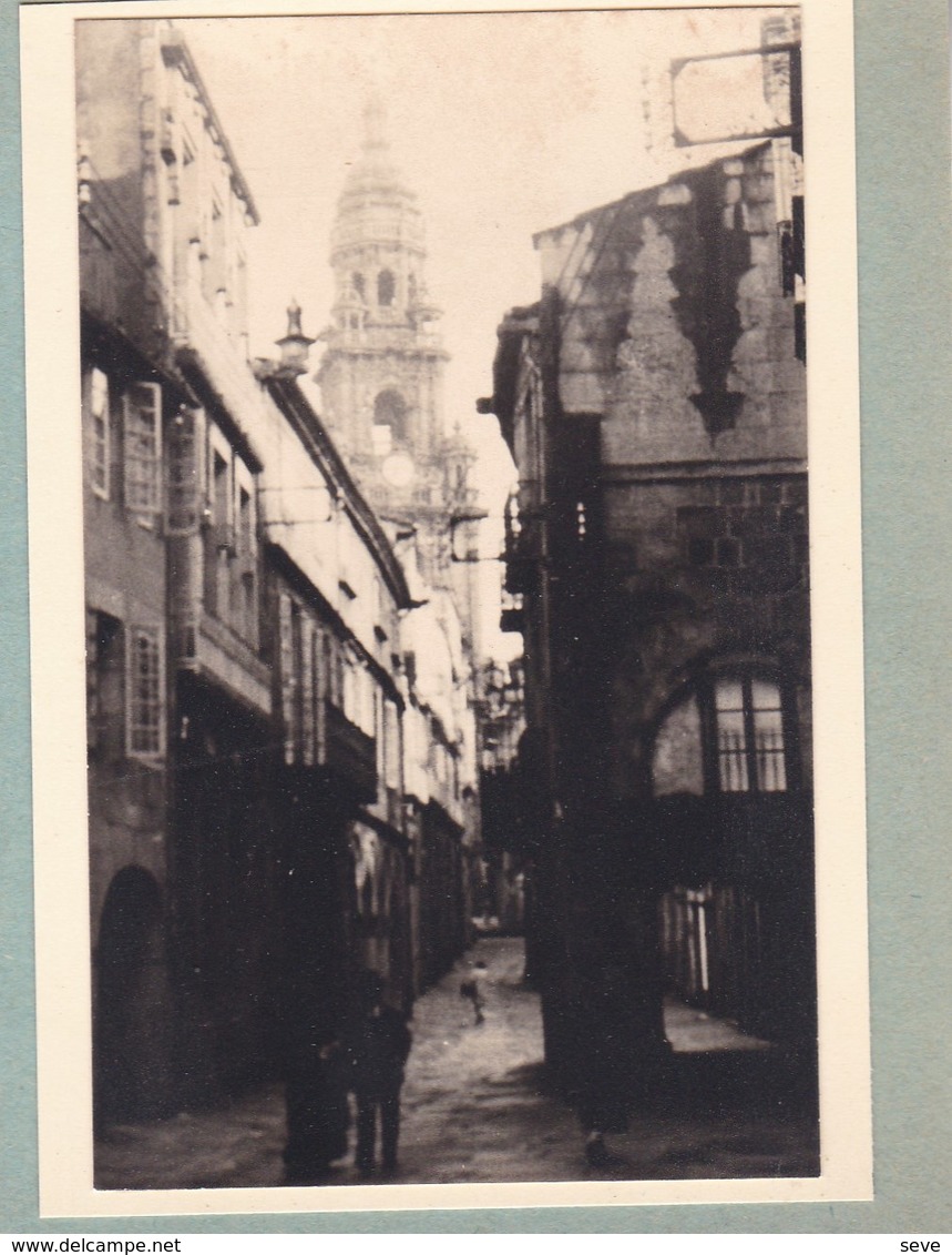 SANTIAGO De COMPOSTELLA   ESPAGNE 1929  Photo Amateur Format Environ 7,5 X 5,5 Cm - Lugares