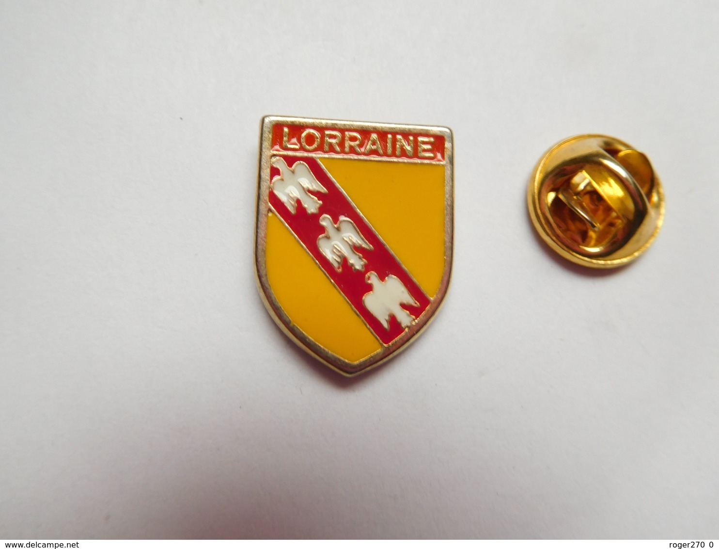 Beau Pin's , Blason De La Lorraine - Villes