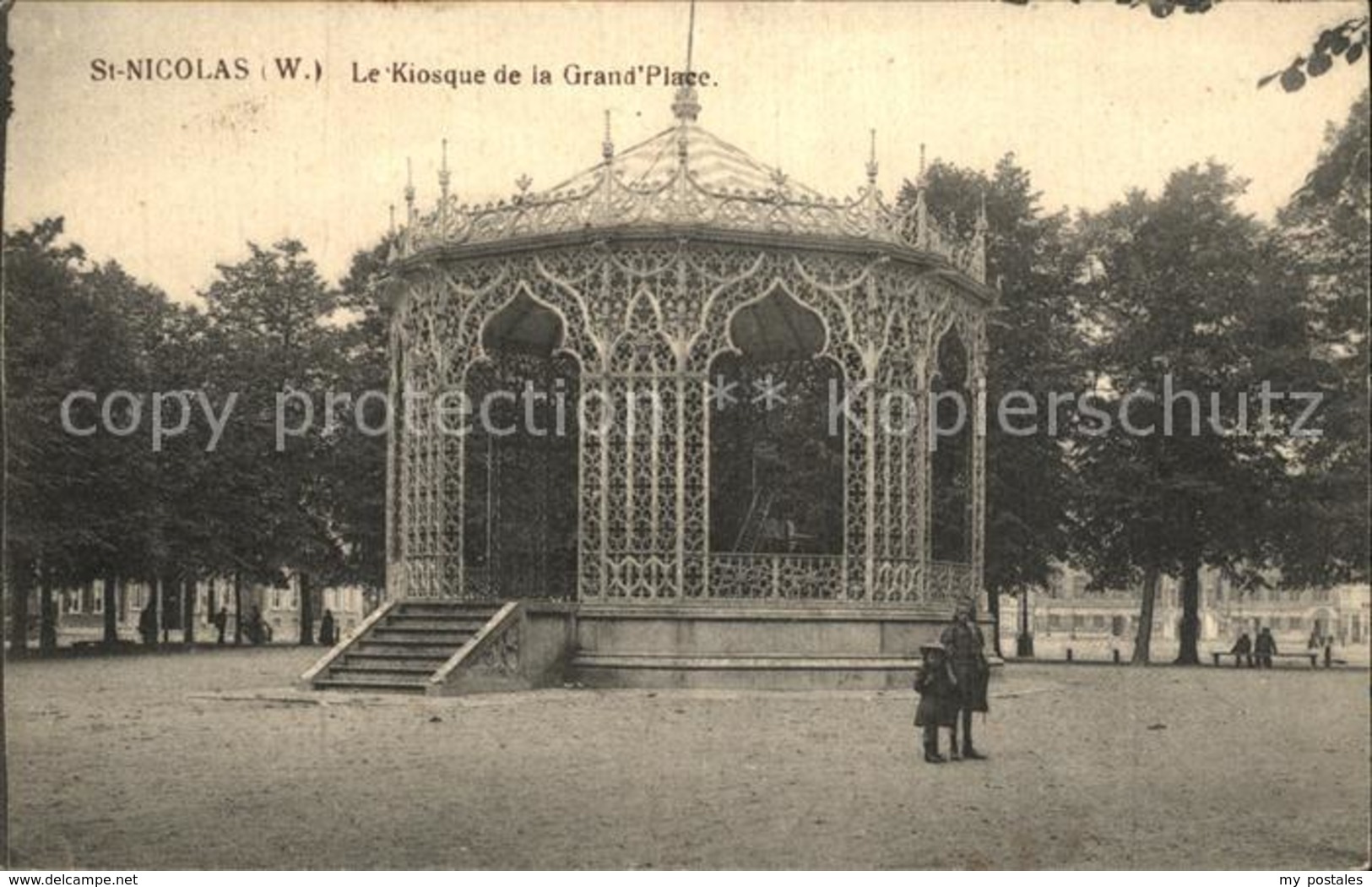 42546860 Saint-Nicolas Waes Le Kiosque De La Grande Place Saint-Nicolas Oost-Vla - Andere & Zonder Classificatie