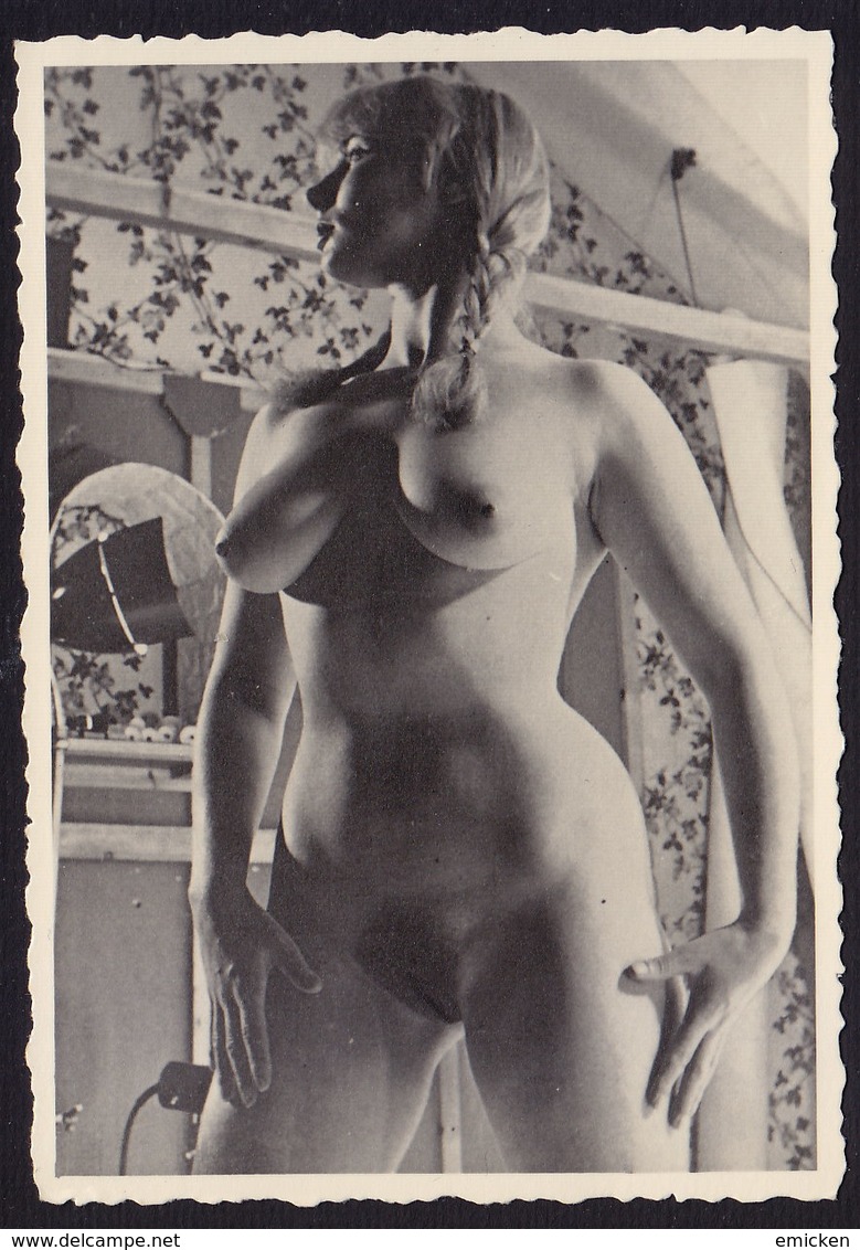 NUDE NAKED SEXY EROTIC RISQUE BREAST AMATEUR PHOTO 10 X 7 Cm - Not Postcard (see Sales Conditions) - Pin-Ups