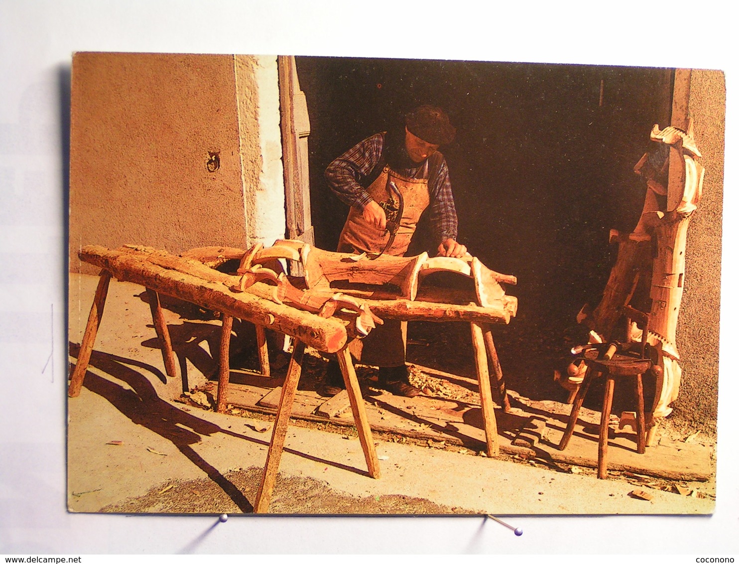 Métiers - Artisanat - Métiers D'antan - Fabrication De Joug Pour Attelage De Boeufs - Artisanat